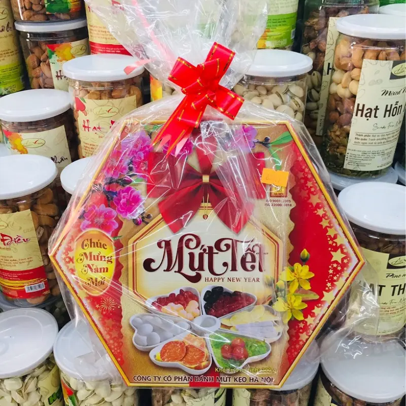 quà tặng bánh mứt truyền thống